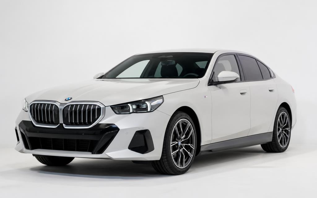 بي إم دبليو الفئة الخامسة 2025 530i